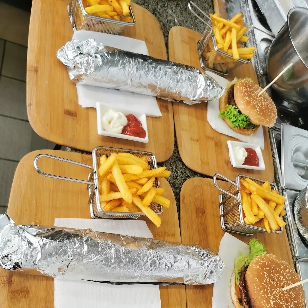 Lahmacun Menü