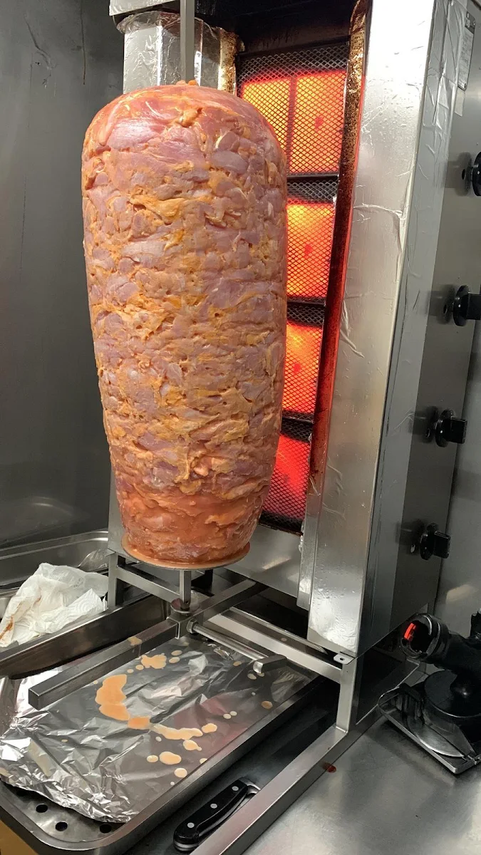 Highlights, Mina Doner kebab