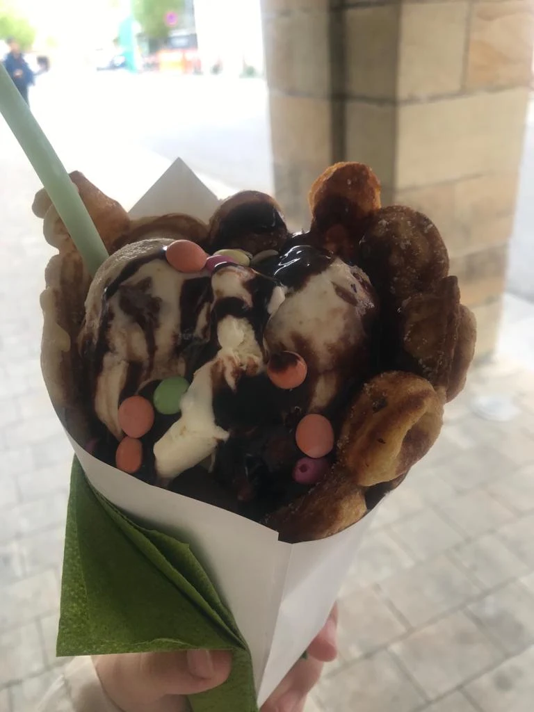 Bubblewaffeleis, Eiscafé BACI