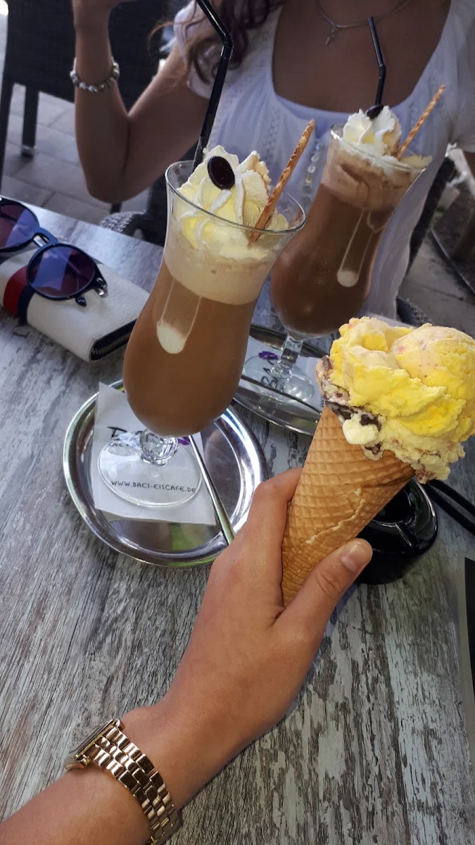 Highlights, Eiscafé BACI