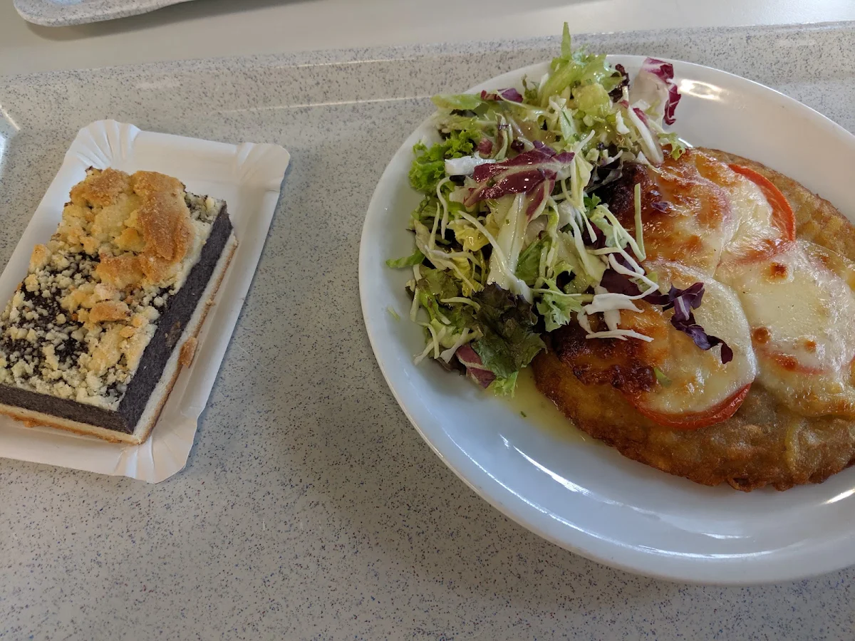 Highlights, Cafeteria CampusTor