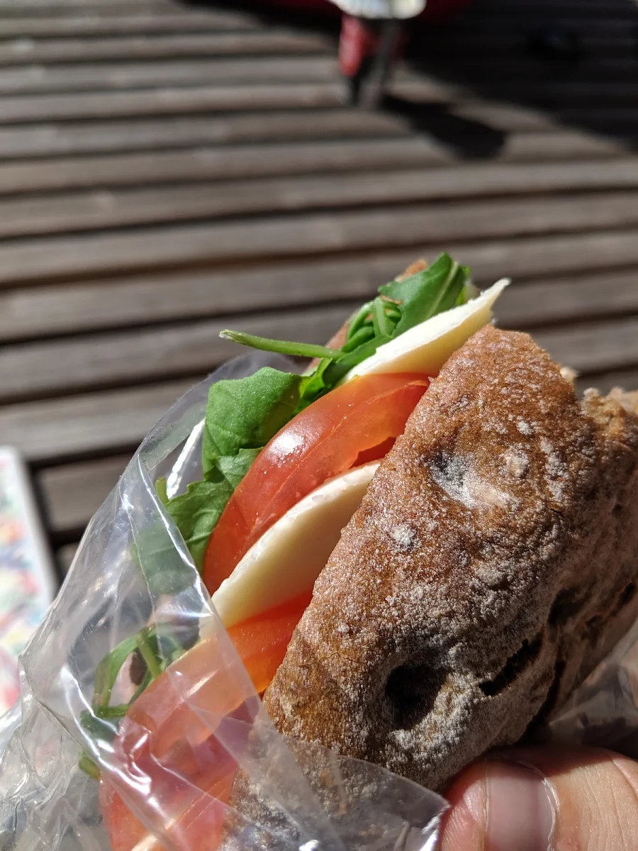 Tomaten Mozzarella Baguette, Cafeteria CampusTor