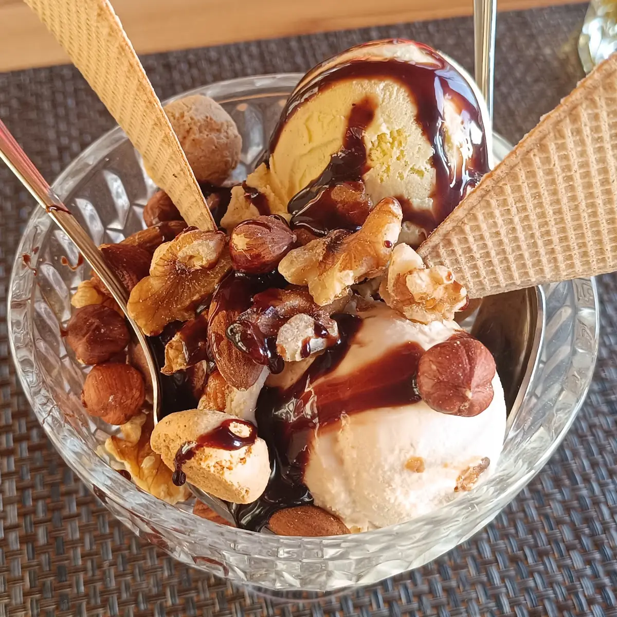 Eisbecher Nussknacker