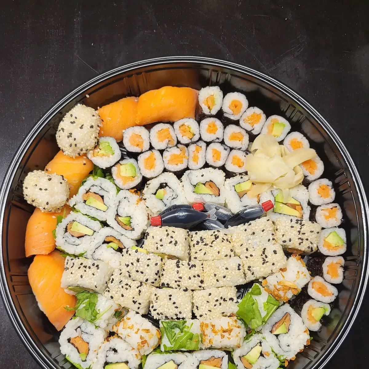 Sushi, Restaurant Flavor Fusion