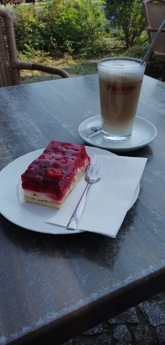 Himbeerschnitte