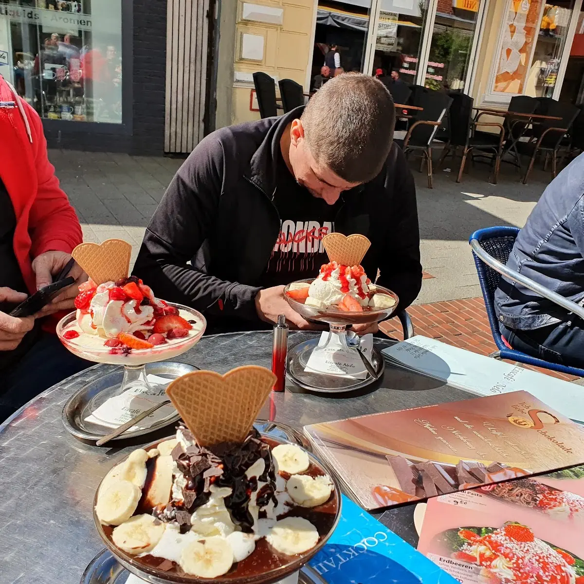 Lecker Eiscafe Klein