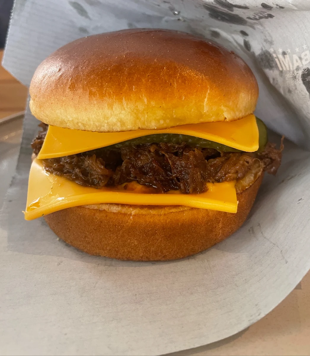 Pulled Beef Burger