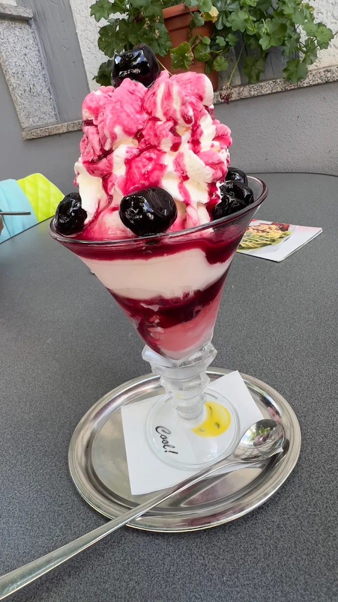 Highlights, Enzos Eiscafé - am Heeggraben