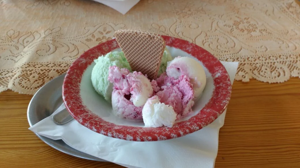 Eis, Eiscafé Eisbär