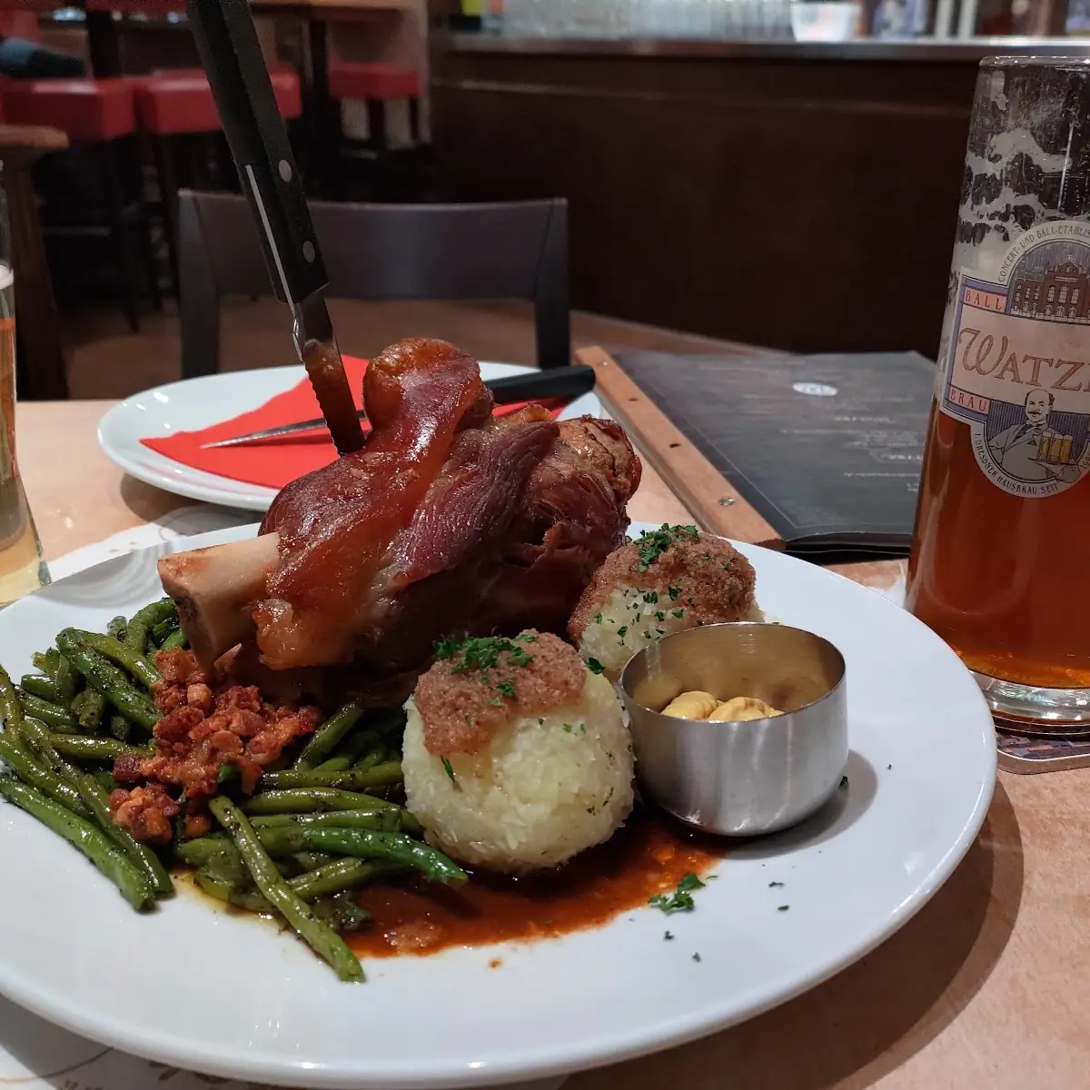 Schweinshaxe, Watzke Brauereiausschank Am Ring