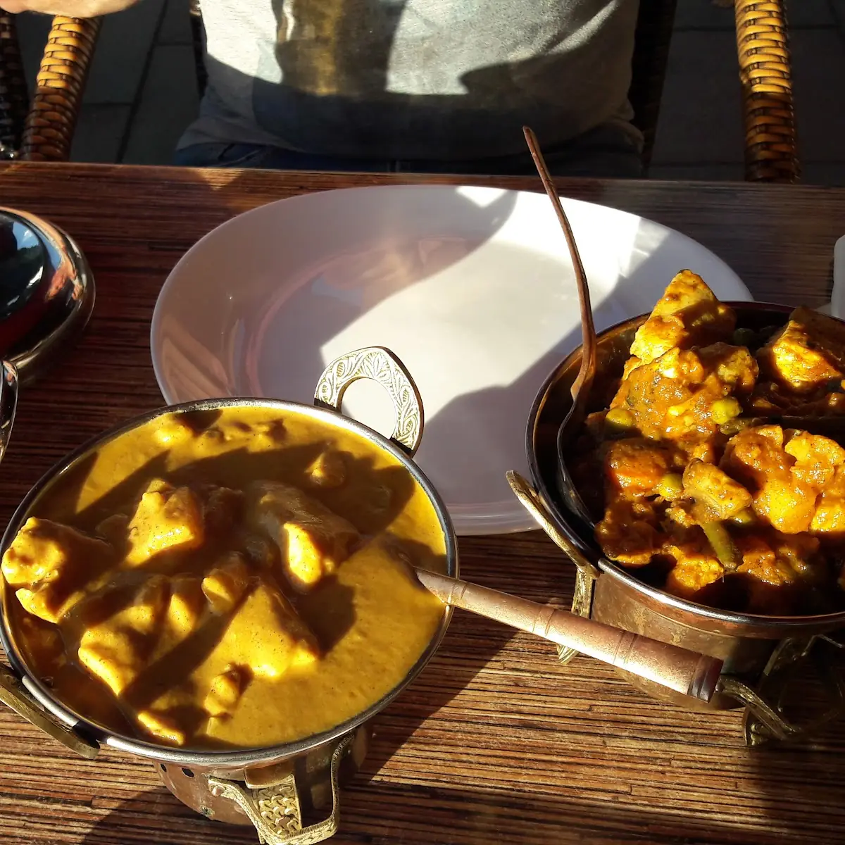 Highlights, Restaurant Dhillon