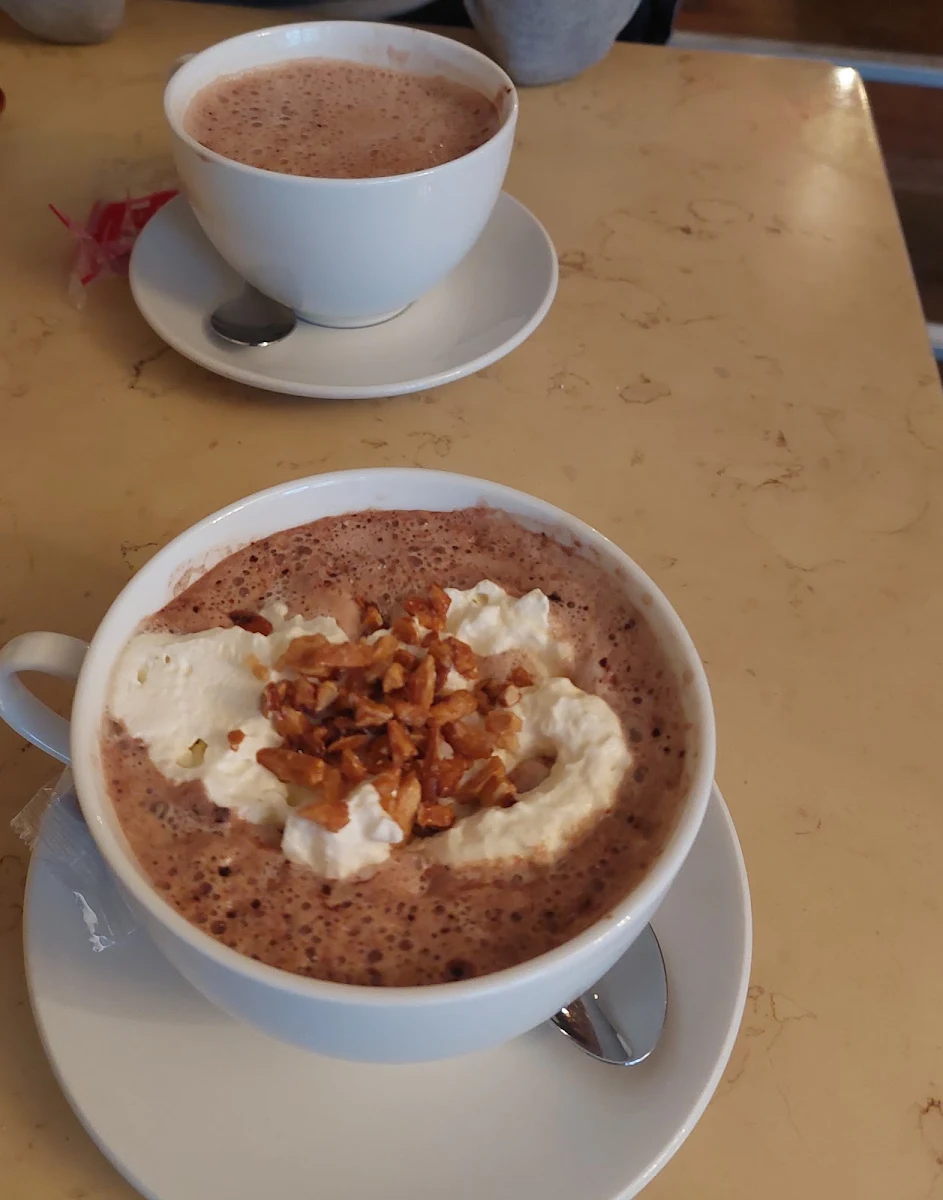 Heiße Schokolade, Café am Josephsplatz