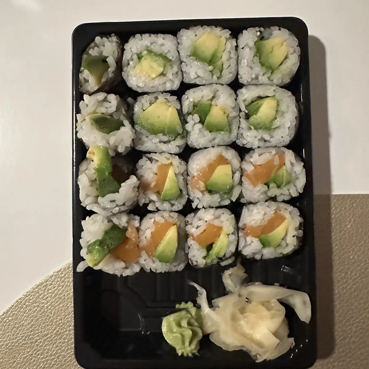 Sushi, SÀI GÒN Quán