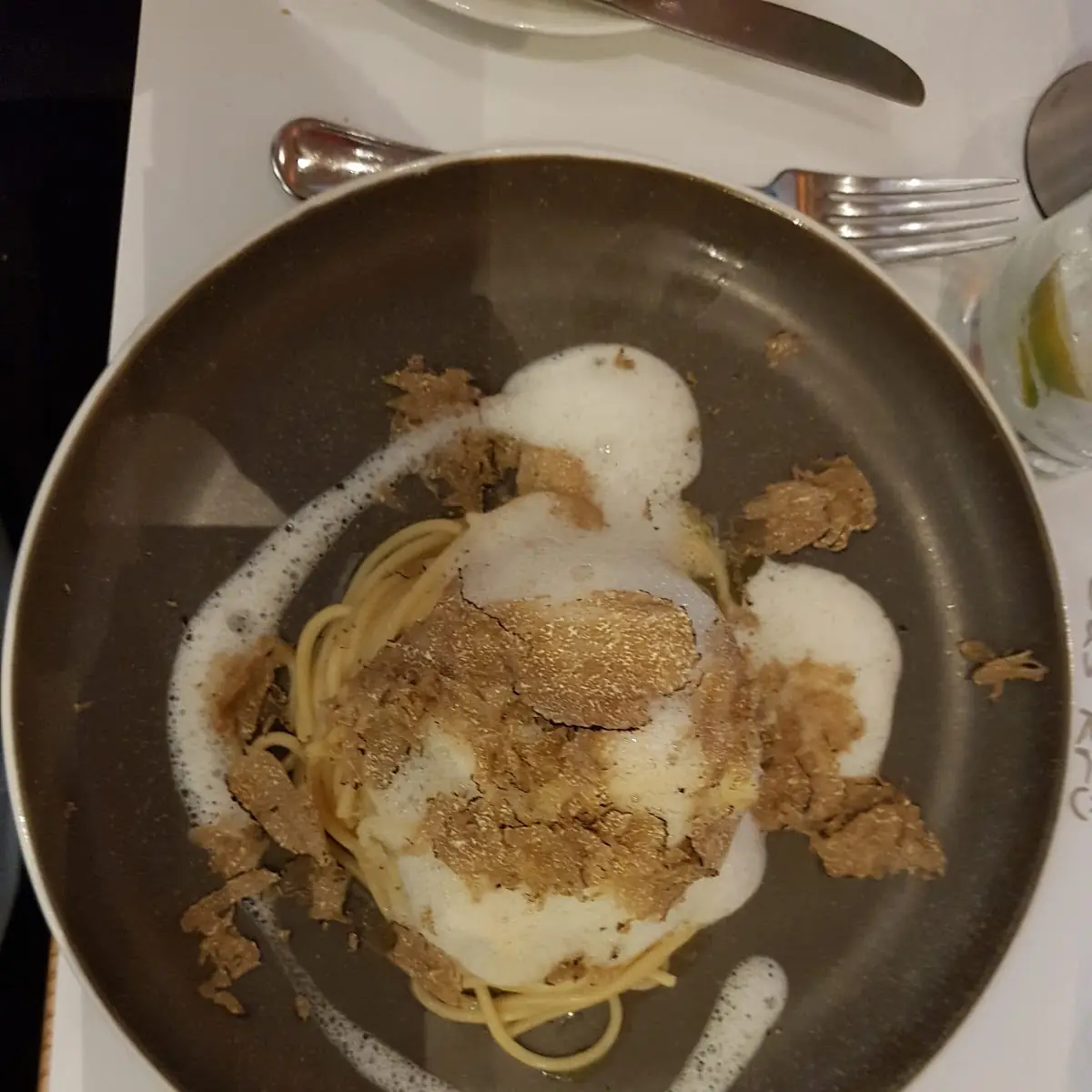 Trüffel Spaghetti, Das Krü