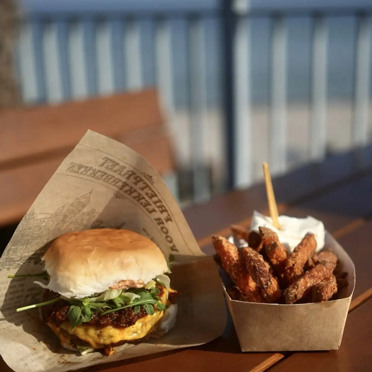 Cheeseburger, Burger, Wurscht & Co. - Frieda's Good Food Imbiss