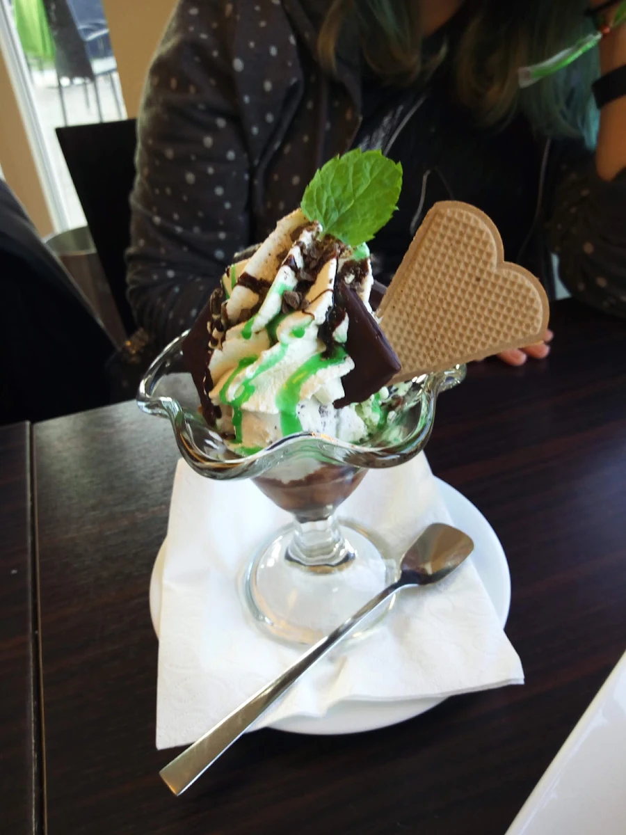 After Eight Eisbecher