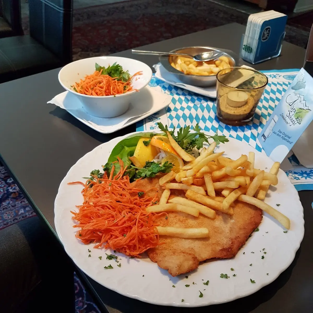 Snitzel, Löwenbräu Kiel
