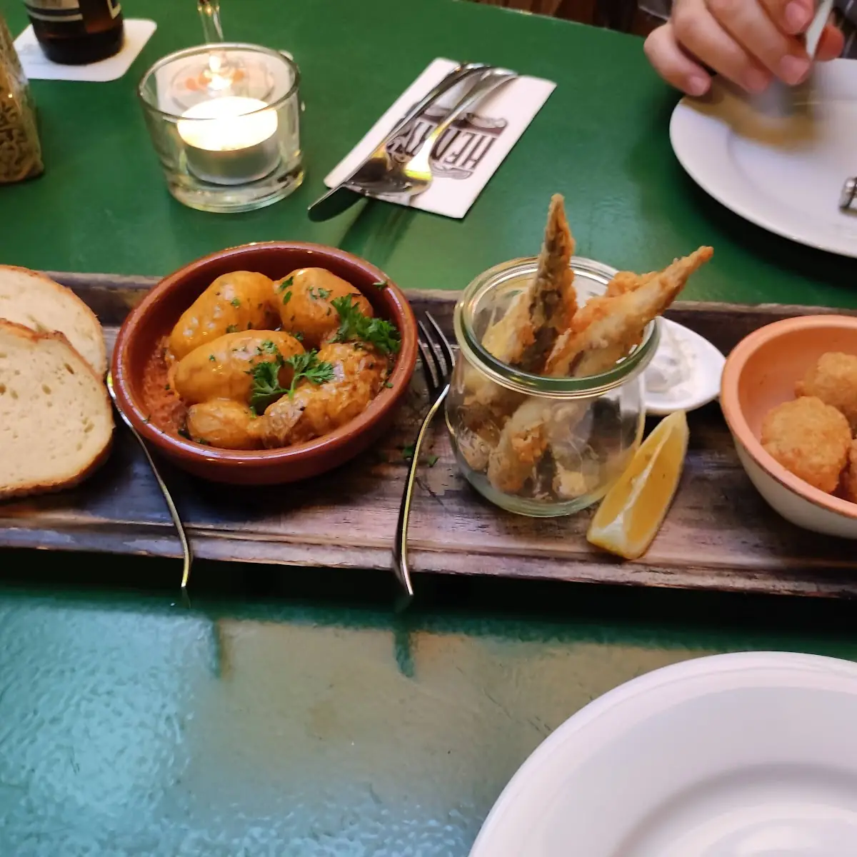 Tapas, Restaurant HENRYS