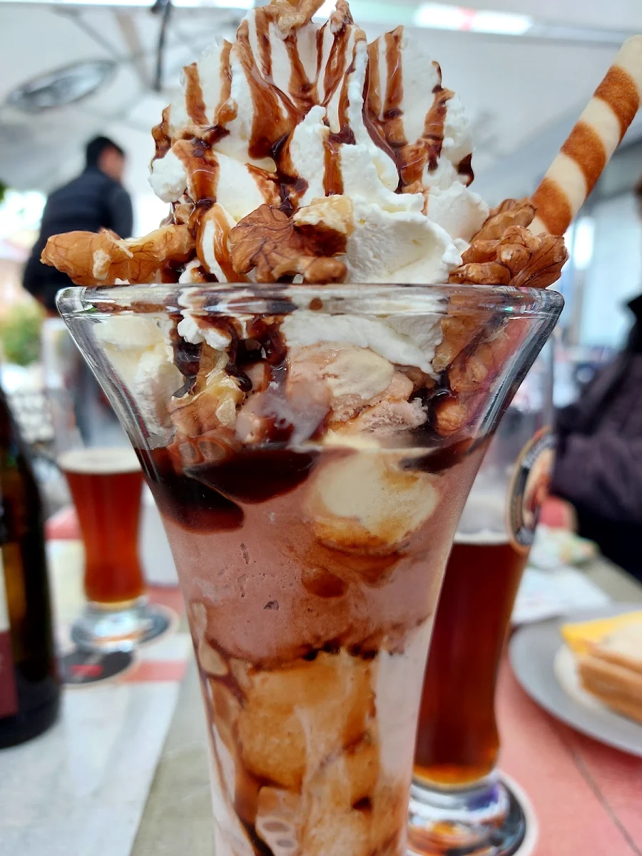 Krokantbecher