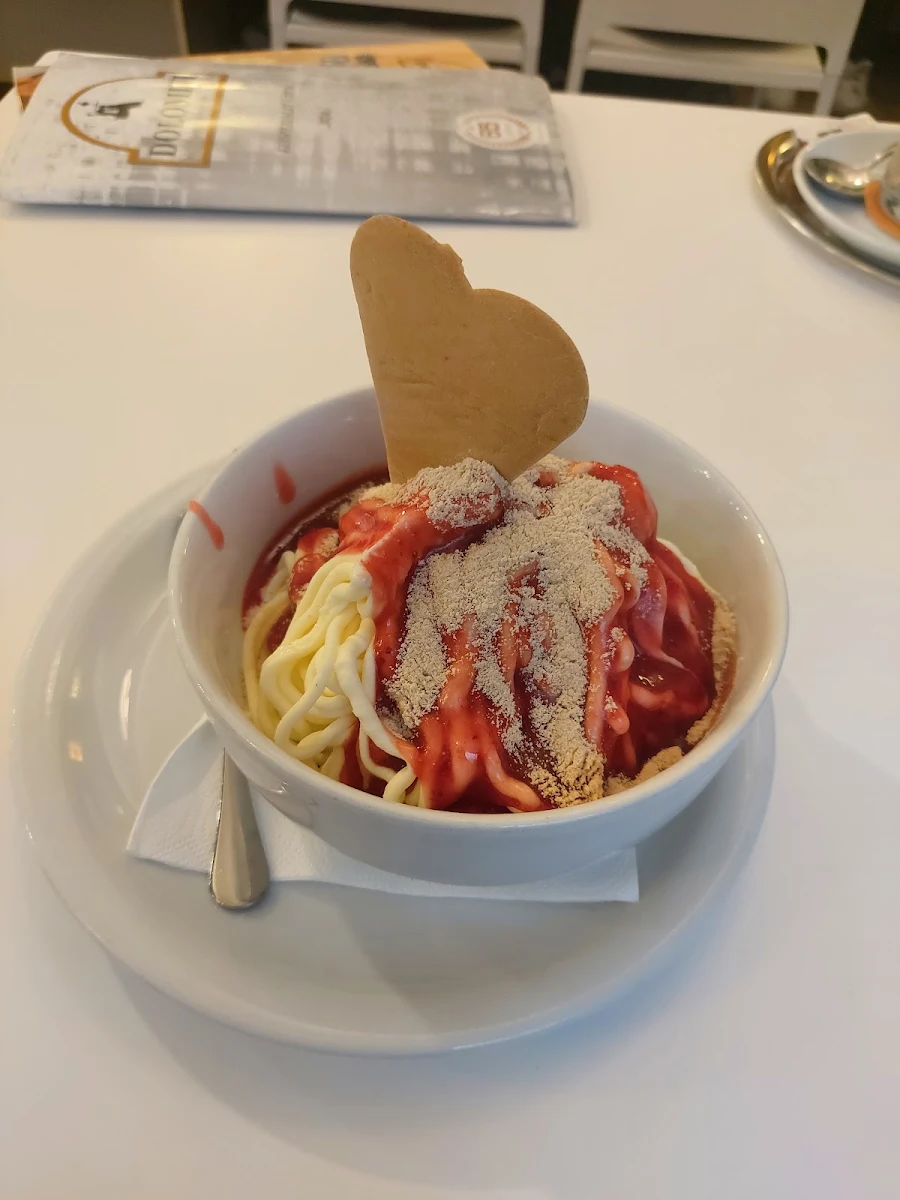 Spaghetti Eis