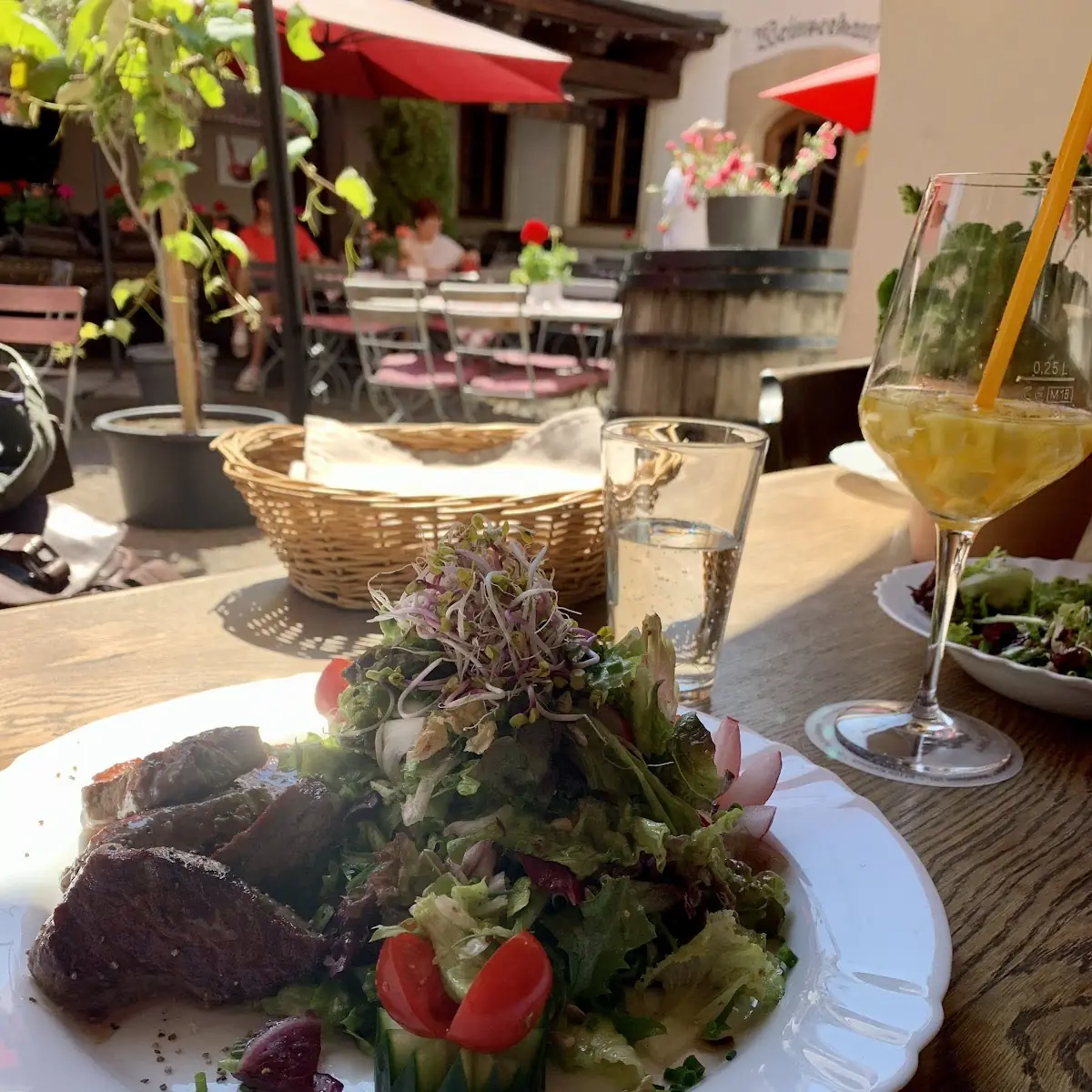 Blattsalat, Weinschänke Henninger