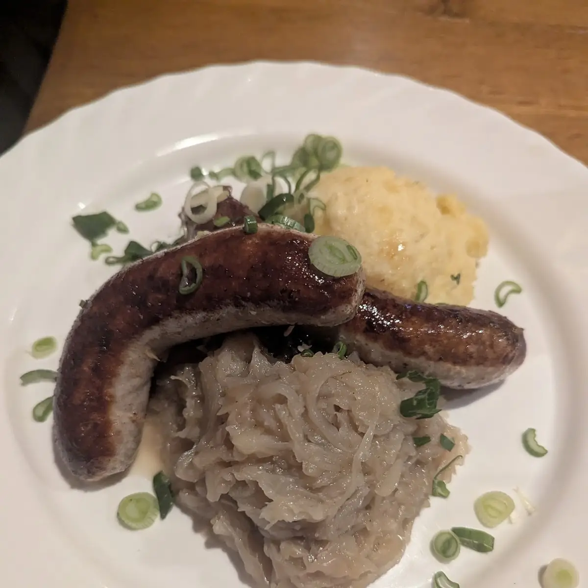 Pfarrhofteller, Weinschänke Henninger