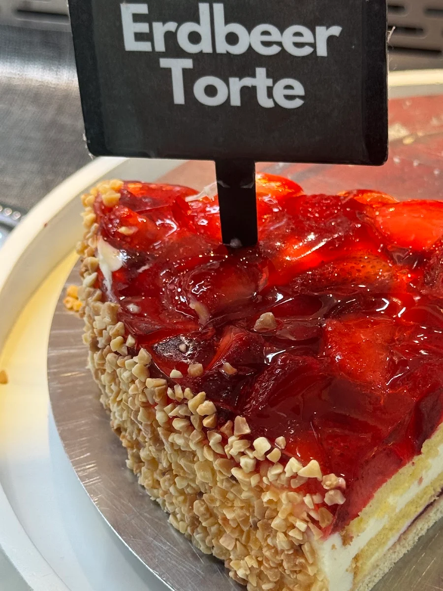 Strawberry Cake