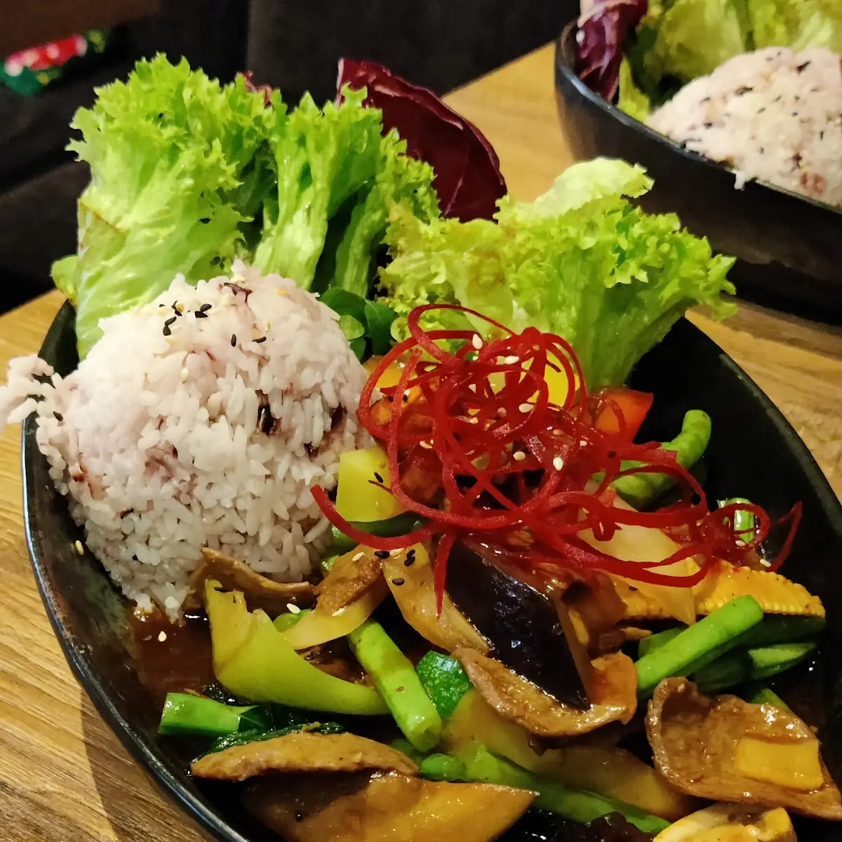 Gemüse Mit Veggie-beef, To1980 Vegan - Pempelfort Düsseldorf