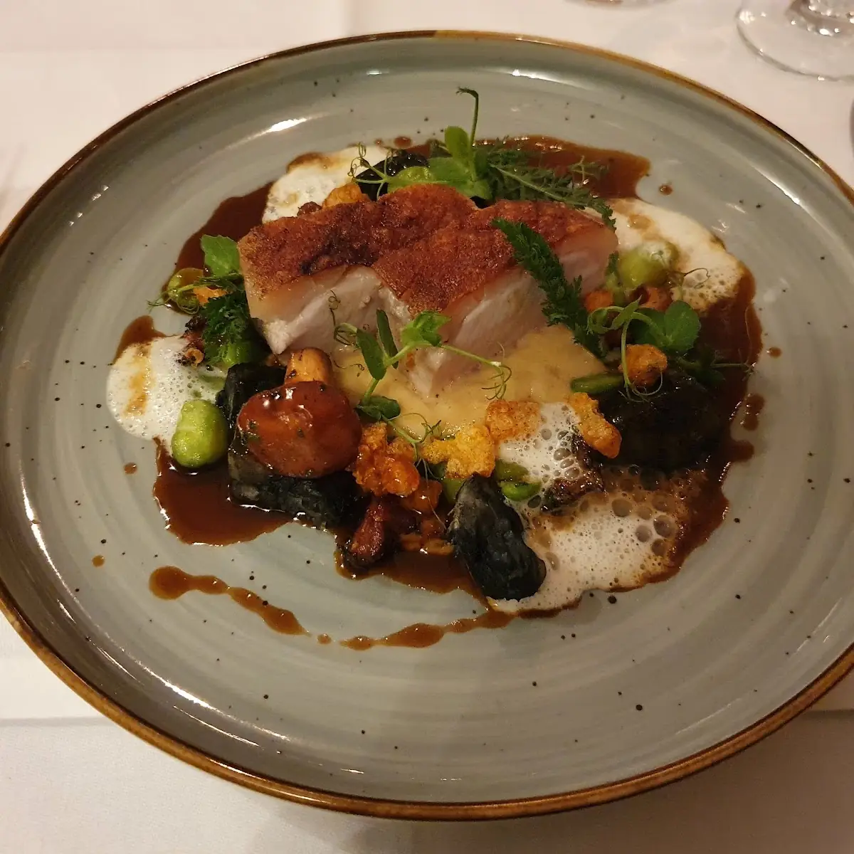 Spanferkel, Kaminrestaurant