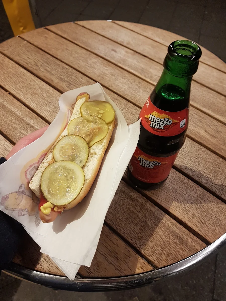 Highlights, Fresh'n Fast Hot Dog