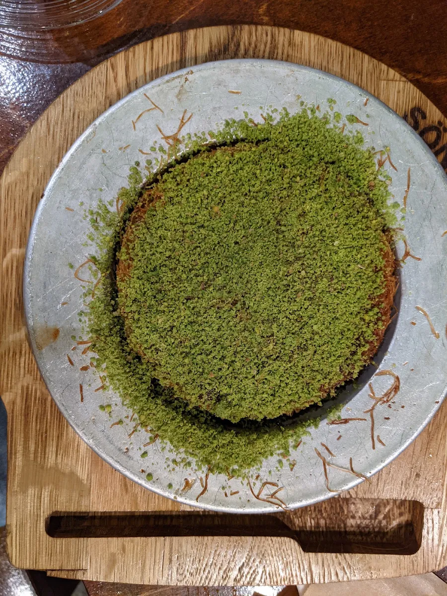 Kunefe, Sönmez - Baklava Berlin Kreuzberg