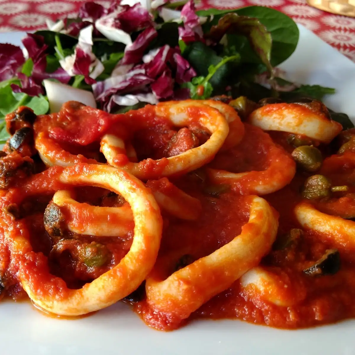 Calamari Puttanesca
