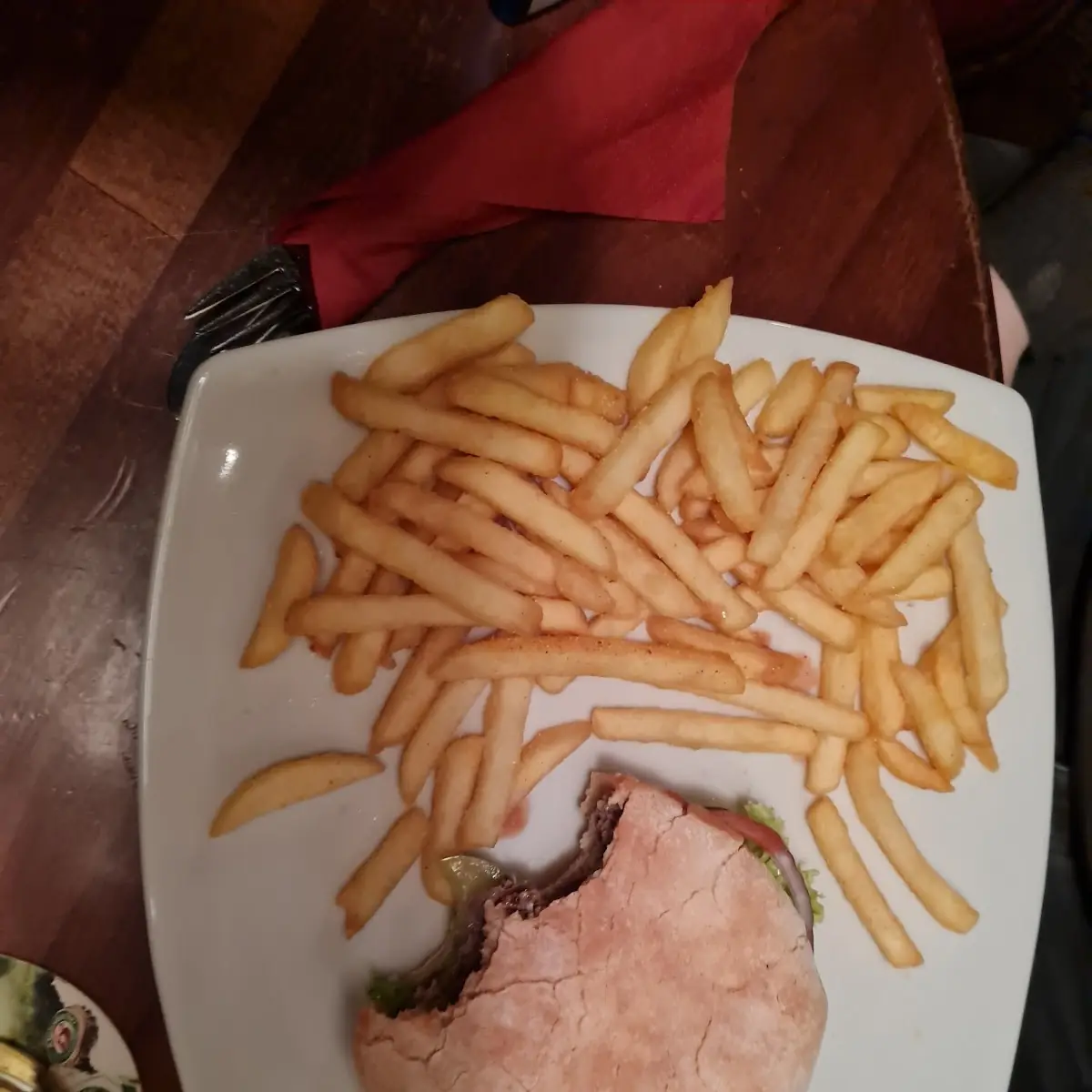 Burger Menü, Kanne