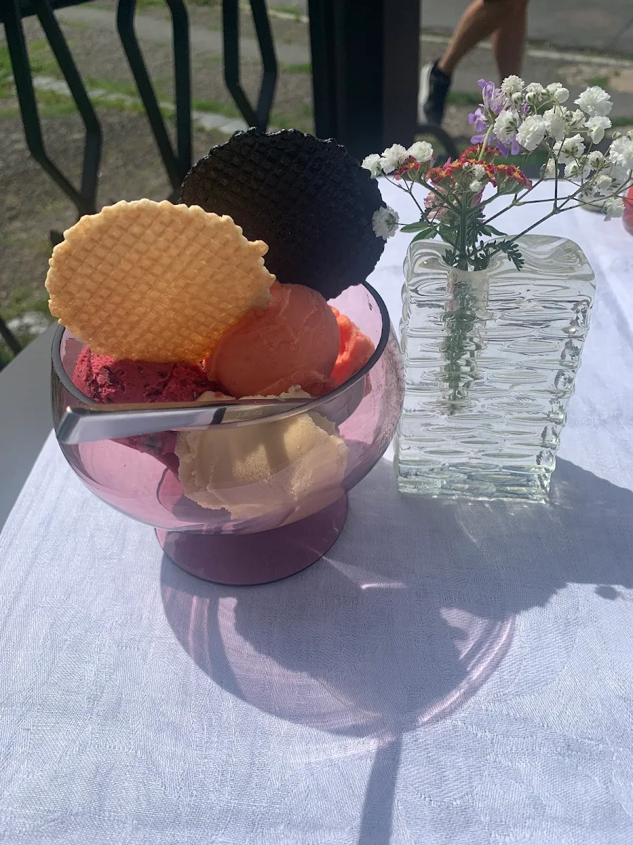 Gemischtes Eis