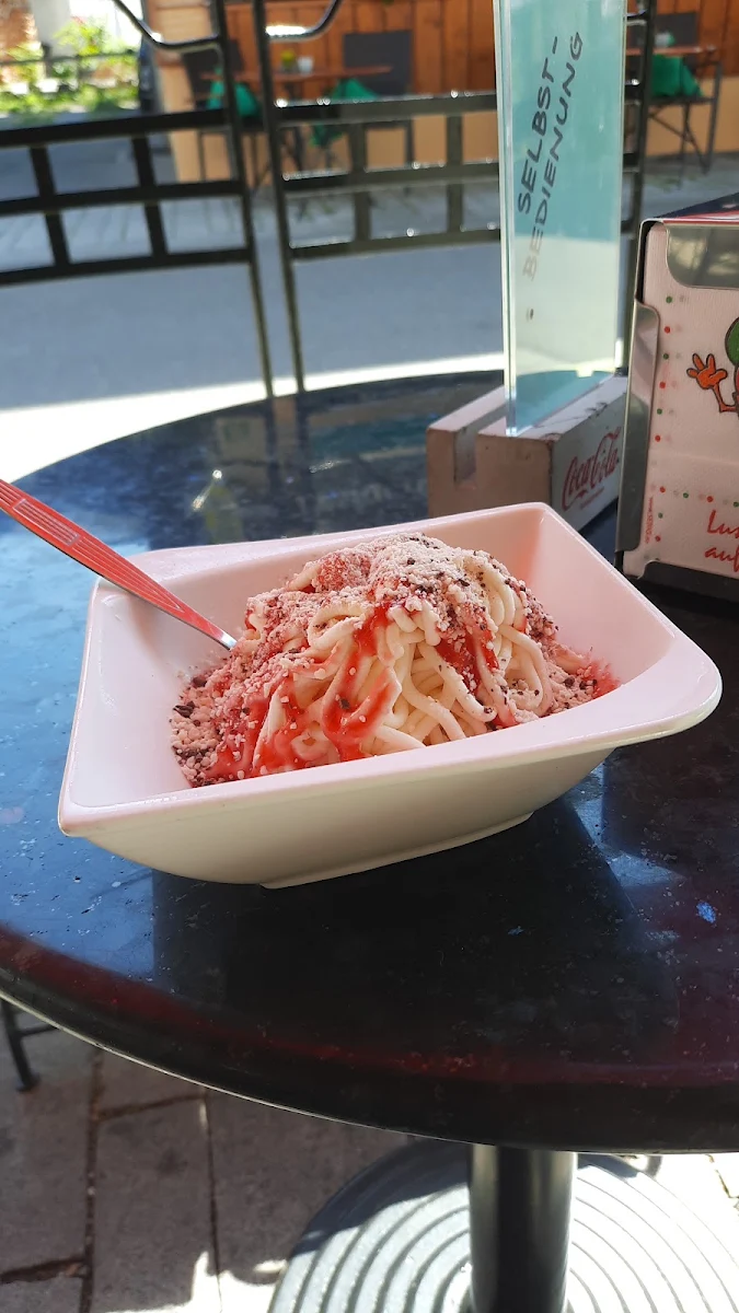 Spaghetti Eis