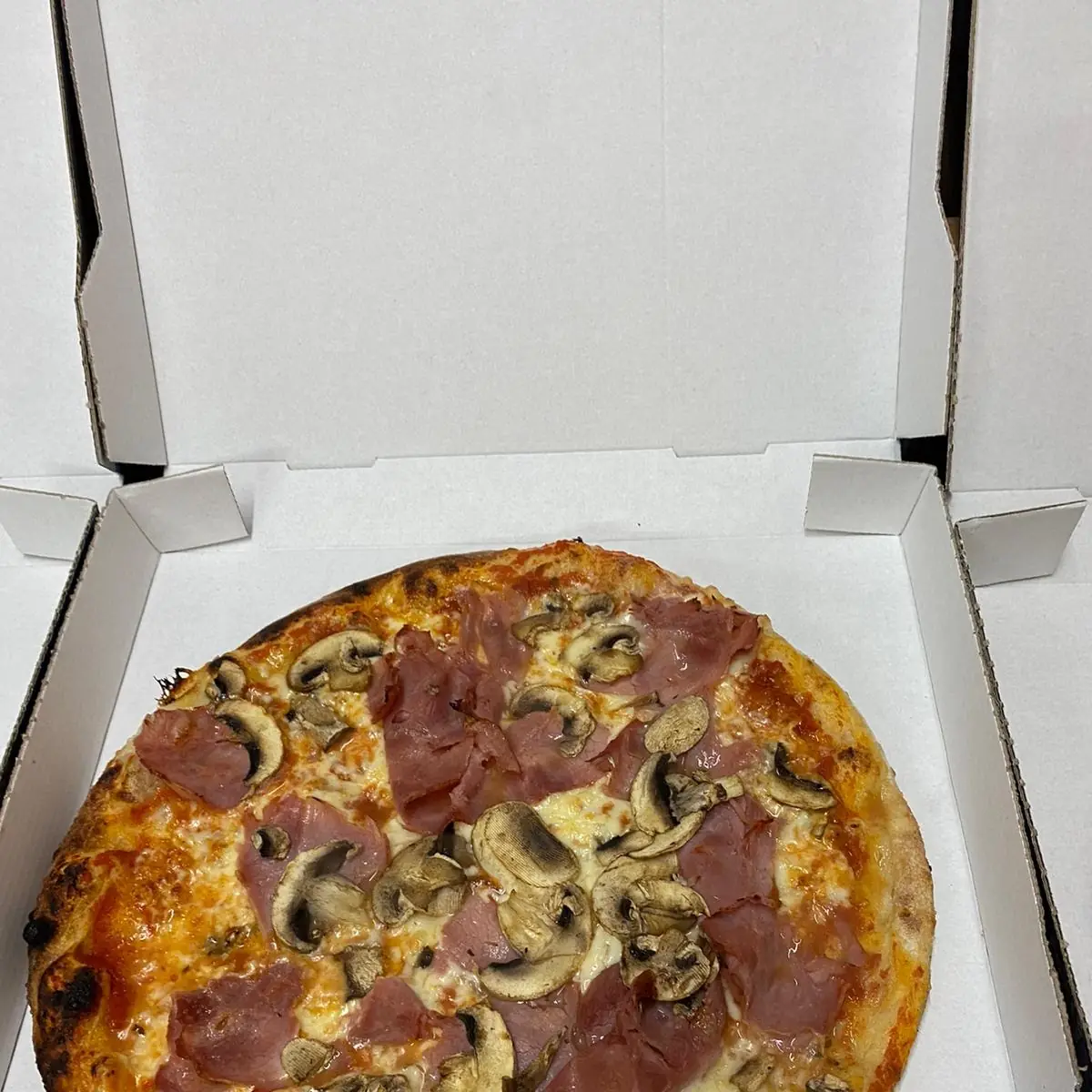 Highlights, Pizza Ramirez