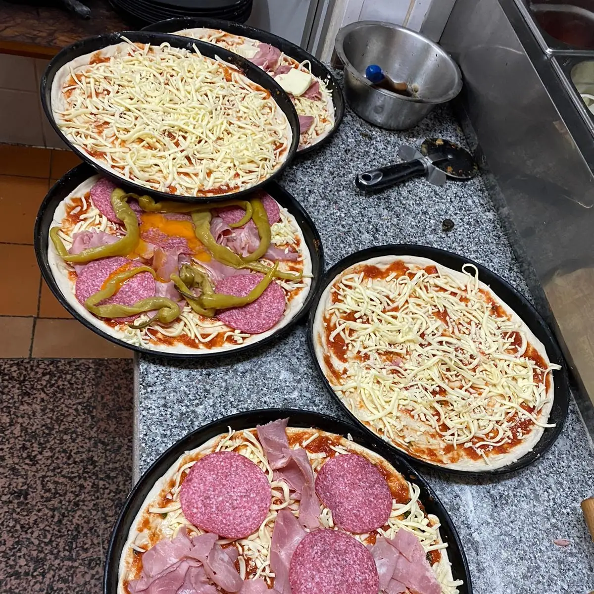 Highlights, Pizza Ramirez
