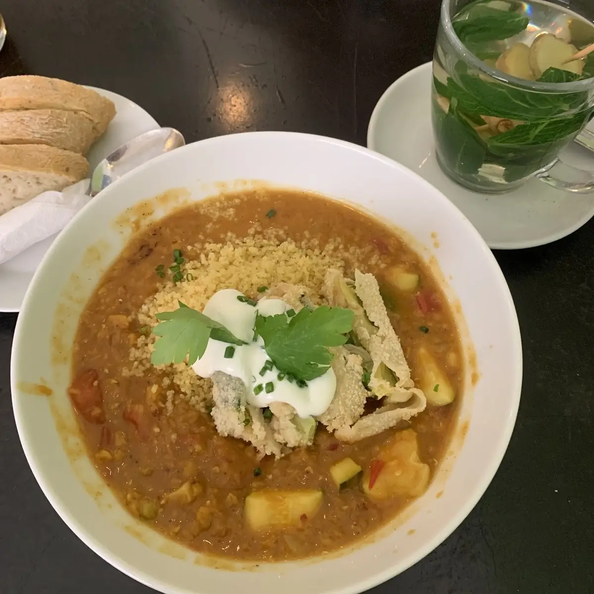Linsencurry, Juwelier Espressobar