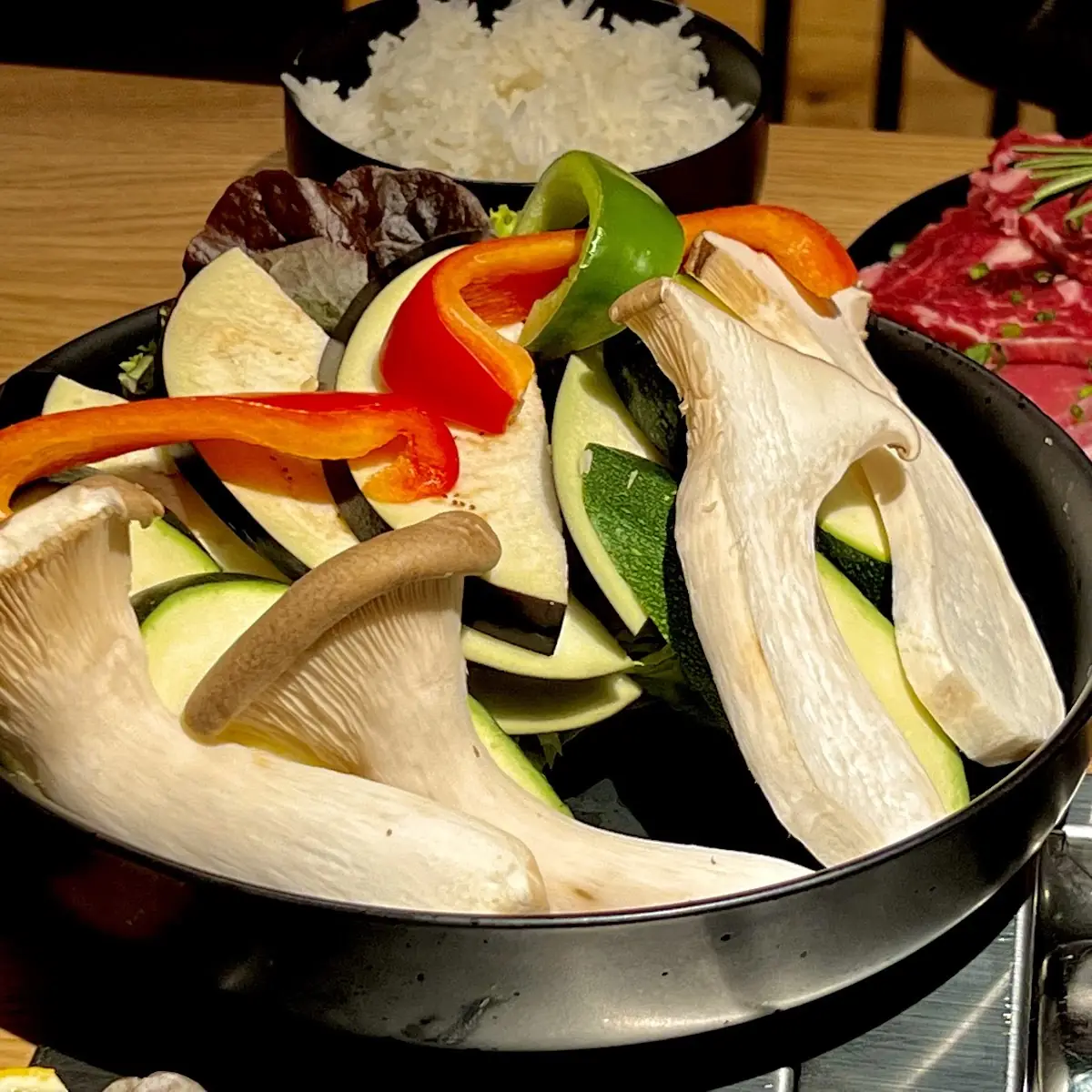 Gemüse, bạn bè