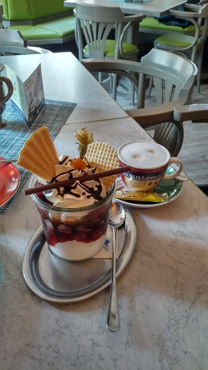 Highlights, Café Eisbär