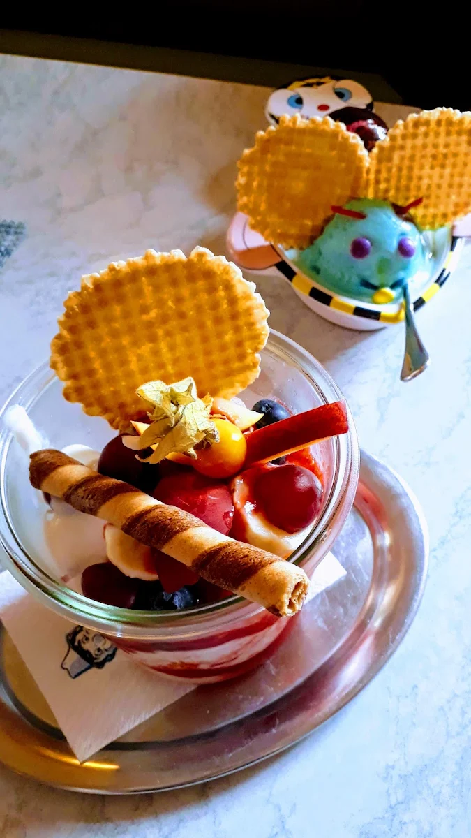 Joghurtbecher, Café Eisbär