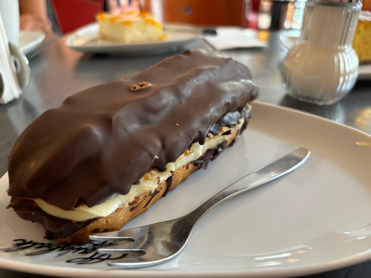 Chocolate Eclair