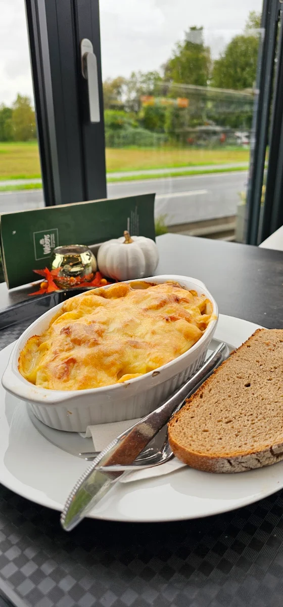 Auflauf, Webers Bäckerladen