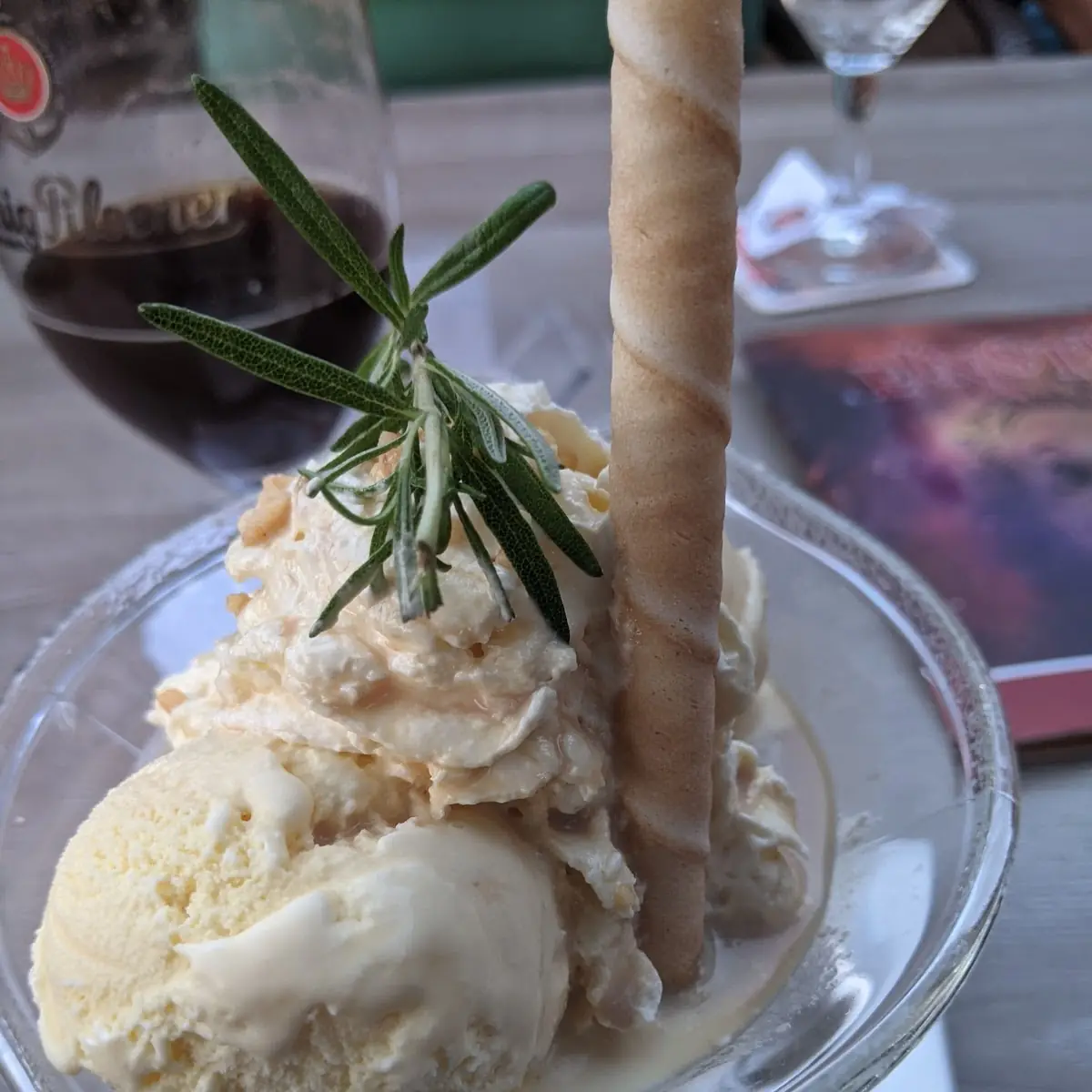 Eis, Einstein Junior