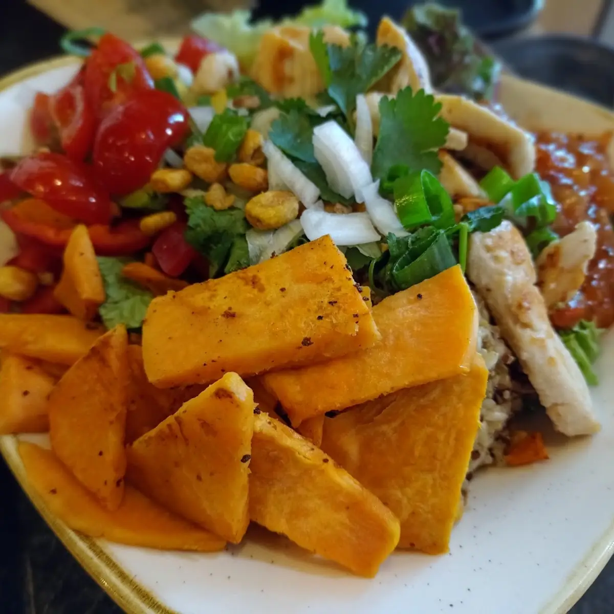 Highlights, dean&david | Bowls, Salate, Curries & Snacks im Hauptbahnhof Leipzig
