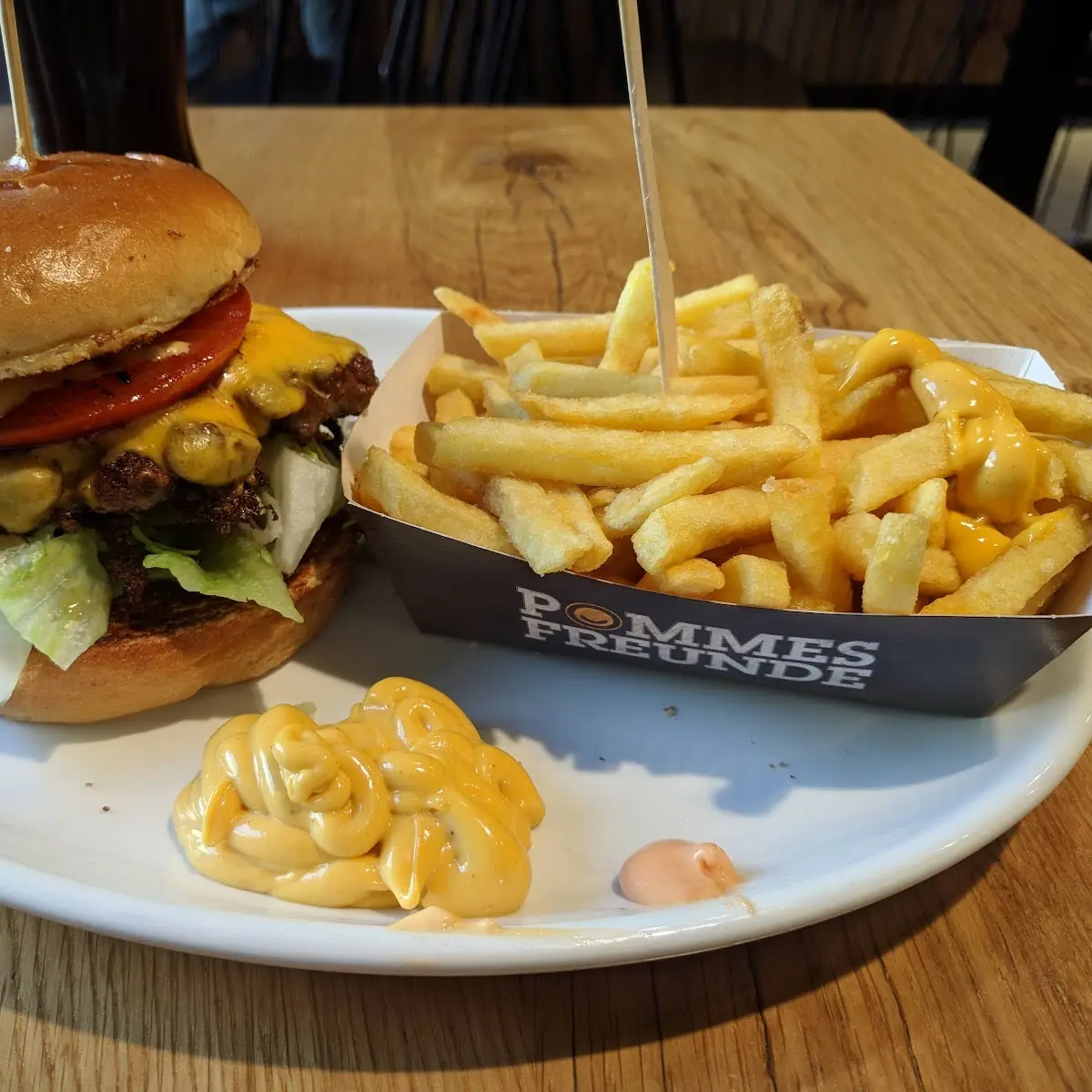 Cheeseburger Menü