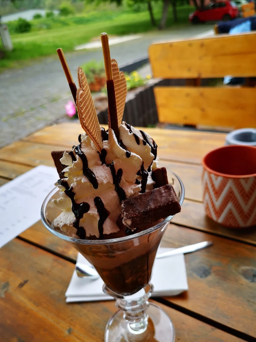Schoko Eisbecher