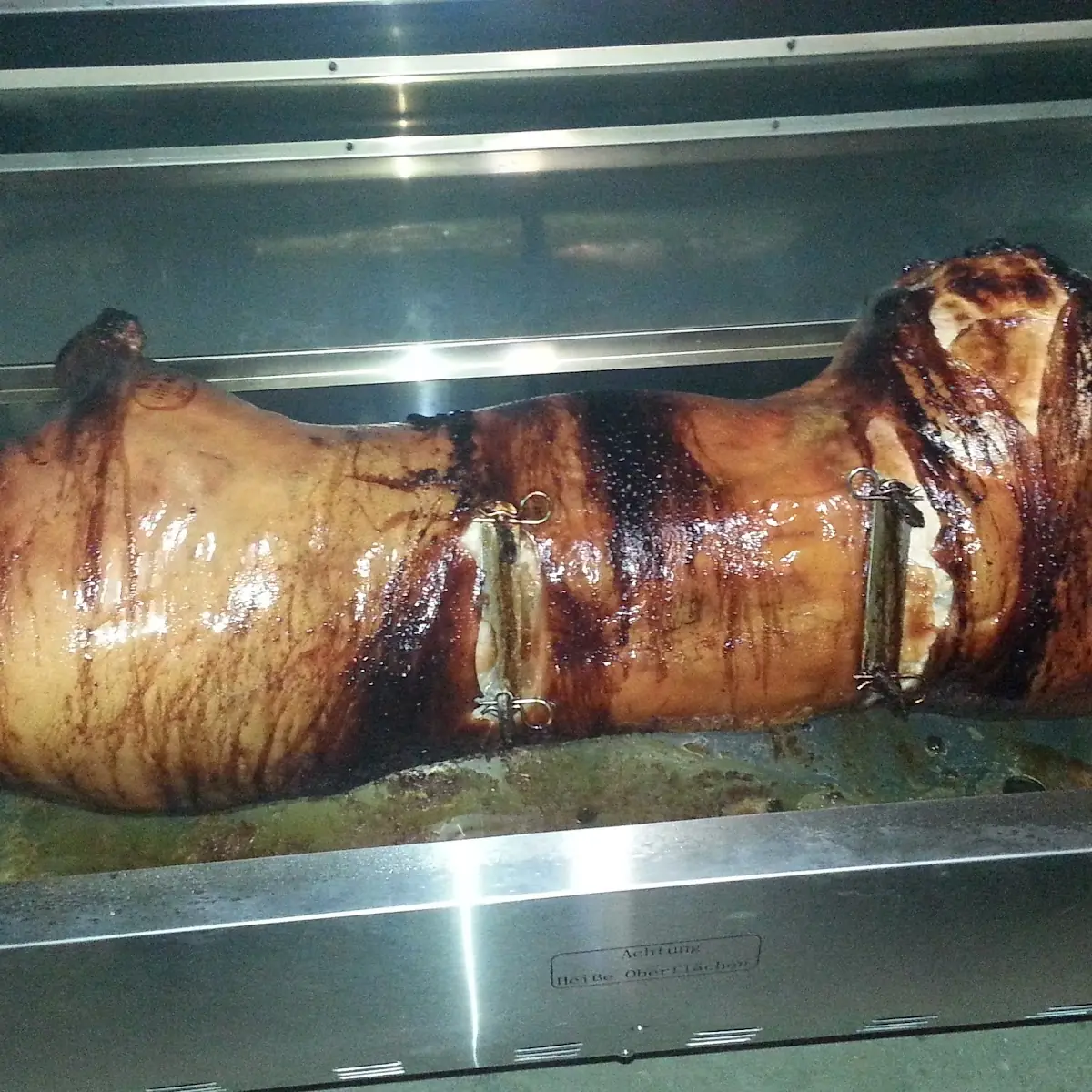 Spanferkel, Phuangtong Thai-Restaurant