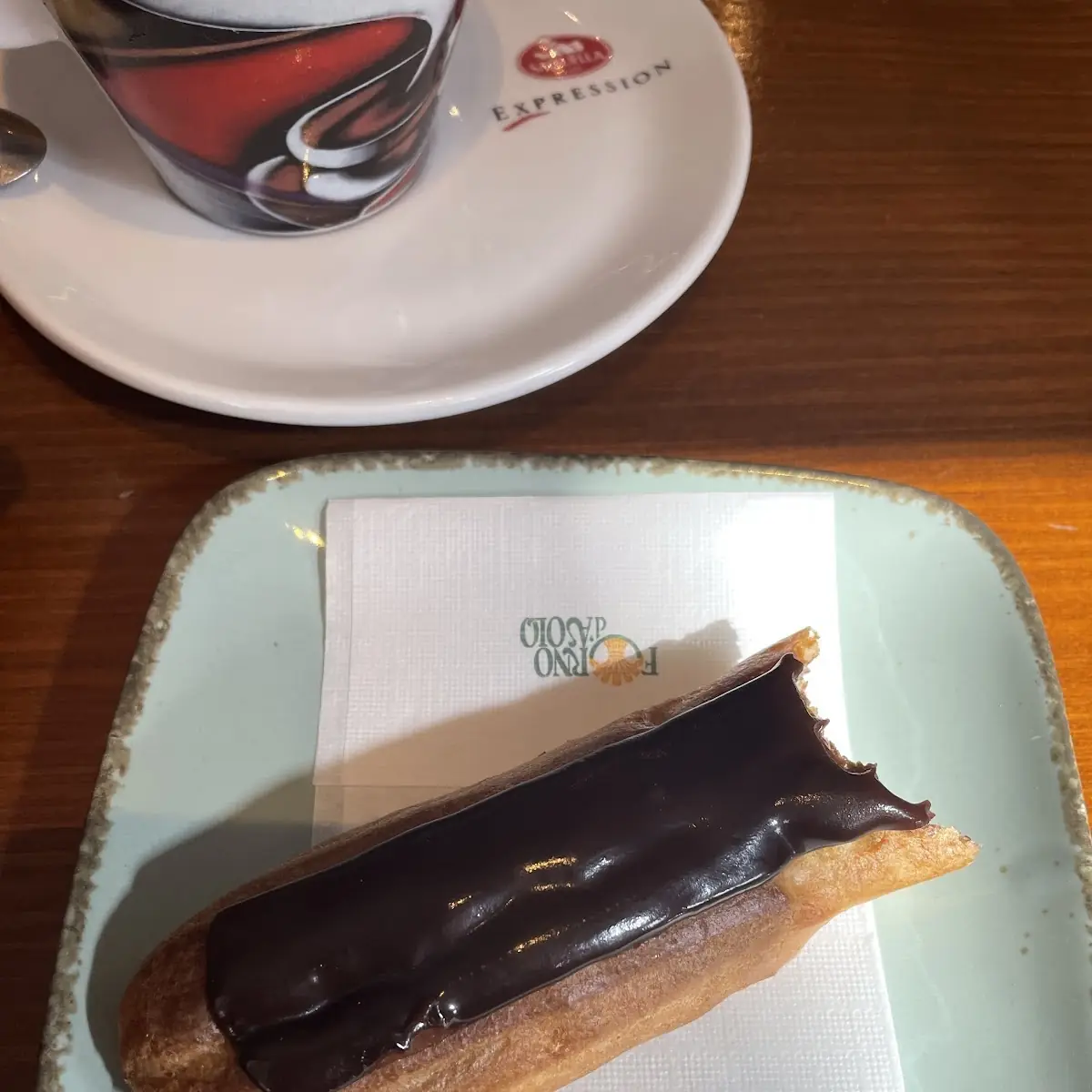 Chocolate Eclair