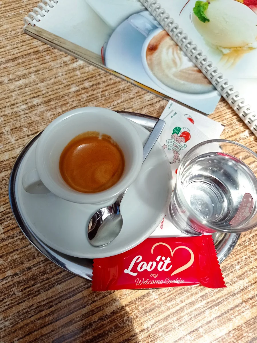 Espresso, Eiscafé Tirreno